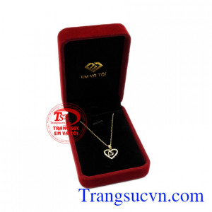 Bộ trang sức trái tim hạnh phúc nhận đặt chế tác theo yêu cầu.