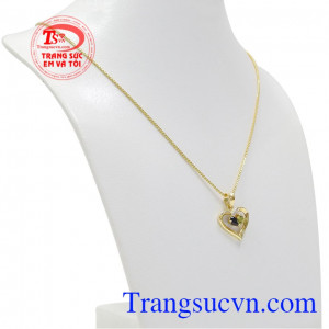 Bộ trang sức vàng trái tim yêu thương là món quà ý nghĩa dành tặng tới phái đẹp. 