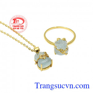 Thiết kế trẻ trung, phong cách và hợp phong thủy. Bộ túi tiền aquamarine tài lộc