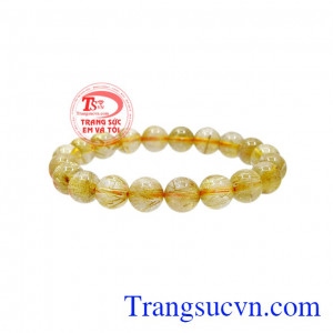 Thạch anh tóc vàng giúp giam căng thẳng, mệt mỏi, điều hòa lưu thông khí huyết giúp cho người dùng có được sự thư thái và minh mẫn. Chuỗi thạch anh tóc vàng 9 ly