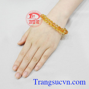 Đây cũng là loại đá dành cho người sinh tháng 11. Chuỗi thạch anh vàng thịnh vượng