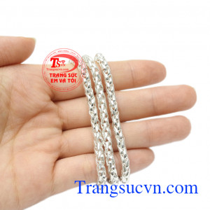 Chế tác tinh xảo