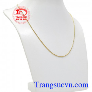 Dây chuyền Italya 18k với kiểu dáng thiết kế trang nhã, nữ tính. 