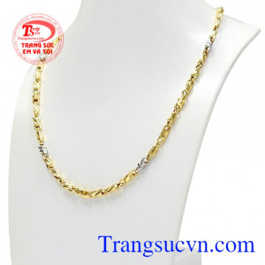 Từng chi tiết được chế tác cách tỉ mỉ càng làm nổi bật cá tính người dùng.