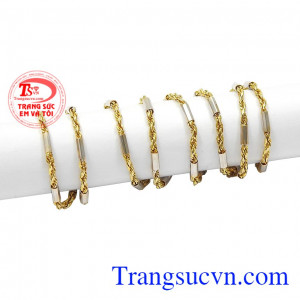 Sản phẩm có thể kết hợp cùng mặt dây để tạo điểm nhấn cho trang phục của bạn. Dây chuyền vàng tây 18k
