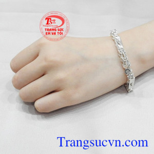 Lắc bạc nam thời thượng