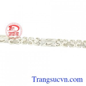 Chiếc lắc tay này sẽ là món quà tặng tuyệt vời để dành cho người thân hay bạn bè của mình trong những dịp đặc biệt.