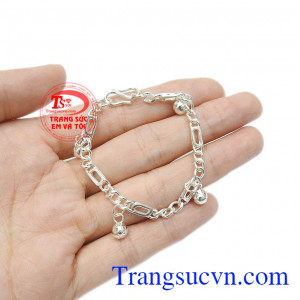 Lắc bạc trẻ em bé trai nhận giao hàng toàn quốc.