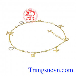 Chiếc lắc chân này mang đến vẻ trẻ trung và kiều diễm cho đôi chân của các nàng.