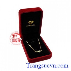 Lắc chân trái tim yêu thương đẹp.