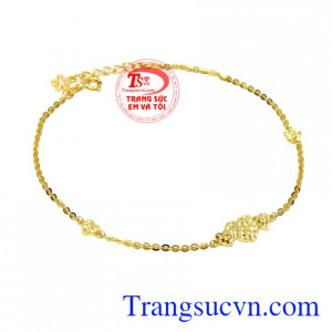 Mỗi chi tiết đều được các người thợ chế tác cách tỉ mỉ, cẩn thận.