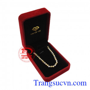 Lắc tay bi thanh thoát tinh tế.