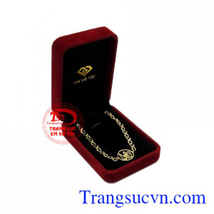 Lắc tay chữ độc đáo đẹp.