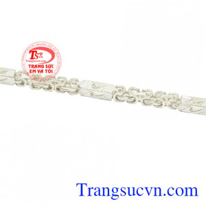 Lắc tay nam rồng bạc đảm bảo chất lượng.