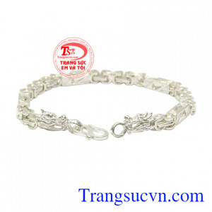Vậy nên rồng luôn là nguồn cảm hứng để các nhà chế tác trang sức tạo nên một sản phẩm đầy giá trị và đẹp mắt.