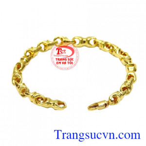 Lắc tay thời trang phái mạnh dễ dàng kết hợp cùng các trang phục giúp người dùng thệm tự tin, thể hiện cá tính. 