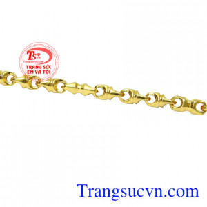 Chế tác từ vàng tây 10k đem đến sản phẩm bền đẹp, sáng bóng. Lắc tay thời trang phái mạnh