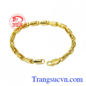 Chiếc lắc tay này mang tới sự thoải mái để các bé có thể thỏa sức vui chơi, vận động và còn an toàn cho làn da của trẻ nhỏ.