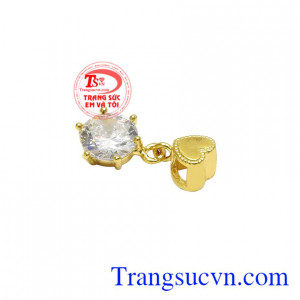 Mặt dây nữ tính yêu thương món quà lý tưởng để dành tặng cho cô gái của bạn vào những dịp đặc biệt.