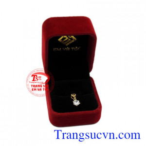 Mặt dây nữ tính yêu thương