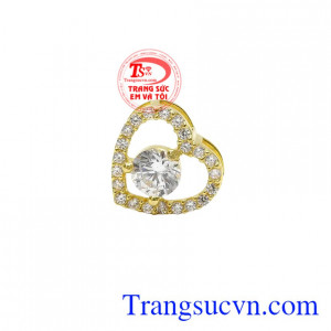 Mặt dây trái tim thanh tú đảm bảo chất lượng sản phẩm.