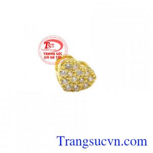 Với kiểu dáng nhỏ xinh sản phẩm thích hợp cho những cô nàng theo phong cách dịu dàng, dễ thương.