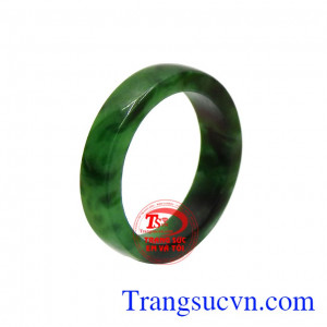 Nhẫn cẩm thạch tự nhiên