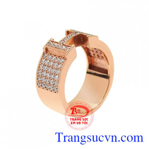Nhẫn nam chữ H vàng hồng chất lượng thiết kế với kiểu dáng bắt mắt và đầy thời trang.