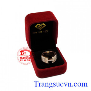 Nhẫn nam chữ H vàng hồng bảo hành chu đáo.