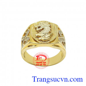 Thiết kế nổi bật với hình con rồng, biểu tượng của sự giàu có và thịnh vượng. Nhẫn nam rồng giá rẻ