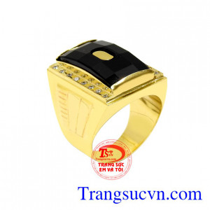 Nhẫn nam vàng tây cá tính kiểu dáng độc đáo, mới lạ mang đến vẻ điển trai cho nam giới.