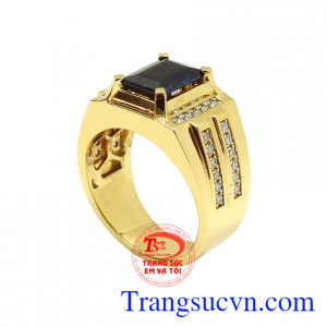 Đây chính là món trang sức giúp phái mạnh nâng cao vị thế, và tự tin hơn trước đám đông.