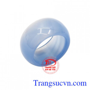 Sản phẩm thích hợp cho những người mang mệnh Thủy và mệnh Mộc.