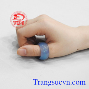 Nhẫn ngọc mã não bình an