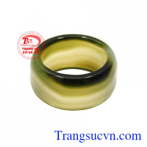 Nhẫn ngọc mã não được rất nhiều phái mạnh yêu thích và lựa chọn.