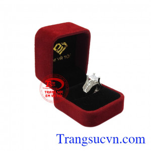 Nhẫn nữ đẳng cấp vàng trắng nhập khẩu Hàn Quốc, bảo hành chu đáo. 