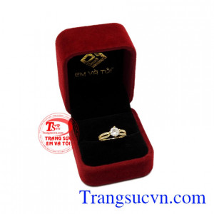 Nhẫn vàng màu thanh tú giao hàng nhanh trên toàn quốc.