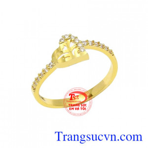 Nhẫn vàng trái tim nữ tính đảm bảo chất lượng món quà tặng yêu thương dành cho cô gái của bạn.