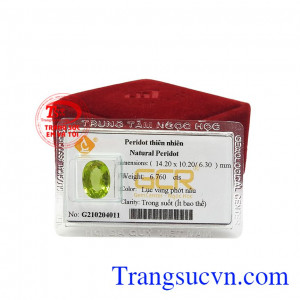 Peridot quyễn rũ nổi bật phù hợp làm mặt dây hoặc mặt nhẫn. 