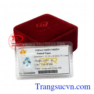 Topaz xanh đẹp là loại đá tượng trưng cho tình yêu, sự gắn kết và hòa hợp trong tâm hồn.