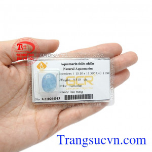 Ở phương Tây, aquamarin được coi là viên đá của tình yêu. Viên aquamarin thiên nhiên