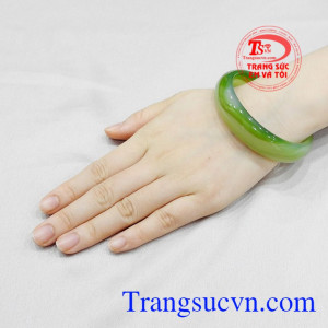 Vòng ngọc mã não xanh đẹp nhận giao hàng toàn quốc.
