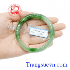 Vòng tay cẩm thạch đại cát đẹp.