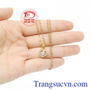 Bộ mặt dây trái tim xinh xắn đẹp.