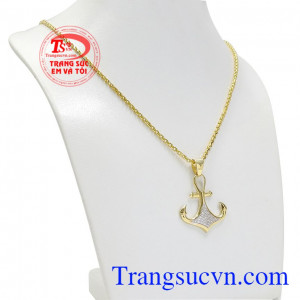 Bộ trang sức mỏ neo thời trang với kiểu dáng nam tính, trẻ trung phù hợp với nhiều độ tuổi. 