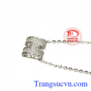 Sản phẩm được bảo hành uy tín, giao hàng trên toàn quốc. Bộ trang sức nữ chữ H thời trang