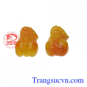 Cặp tỳ hưu thạch anh tóc đại lộc đem đến may mắn về phong thủy cho người dùng.