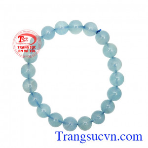 Không chỉ vậy, loại đá này còn có tác dụng làm cho người đeo có cài nhìn tích cực, giải tỏa căng thẳng và cân bằng cuộc sống. Chuỗi tay aquamarine 9 ly