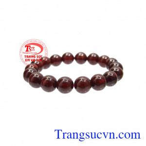 Chuỗi tay garnat 10 ly là món quà ý nghĩa dành tặng cho người sinh tháng 1. 