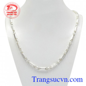 Dây chuyền bạc nam nổi bật